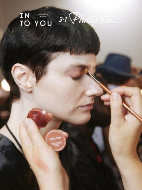 intoyou口红官网吃瓜,网红爆款背后的秘密与魅力